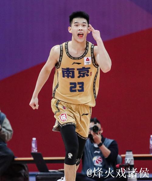 8秒速攻完成，这样的辽宁男篮让人难以辨识